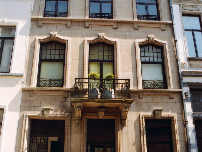 Pierre De Doncker - rénovations - rue Souveraine - façade